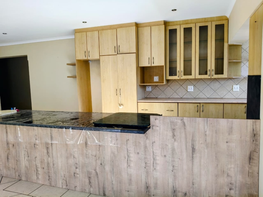 3 Bedroom Property for Sale in Wavecrest Eastern Cape